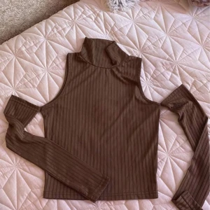 Top  - Fin brun top  jag har använt den en gng Max i str xs/s.