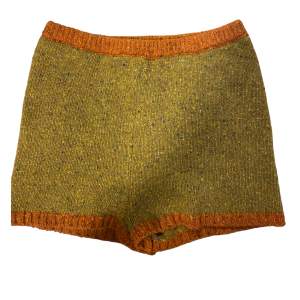 Wool shorts från gimaguas. Aldrig använda, nyskick!