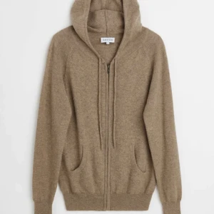 Davids Kashmir zip tröja - Säljer min fina Kashmir tröja från Davida💗Nysick, använd 3-6 gånger💗Storlek M, skriv för mer bilder. 