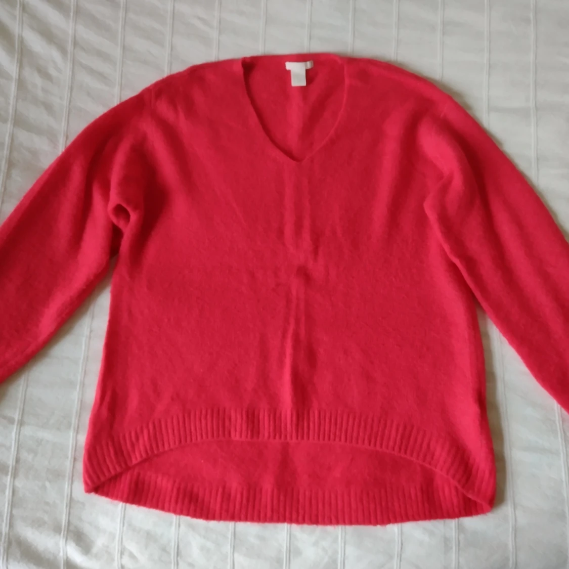 Röd mjuk finstickad tröja, storlek XS - 90