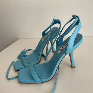 Nakd skor 36 - Mycket bra skick. Frakt ingår 