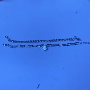 armband - armband från shein, sitter bra och olika storlekar så det kan sitta som man vill ha det! bra skick och aldrig använt, 20kr styck 