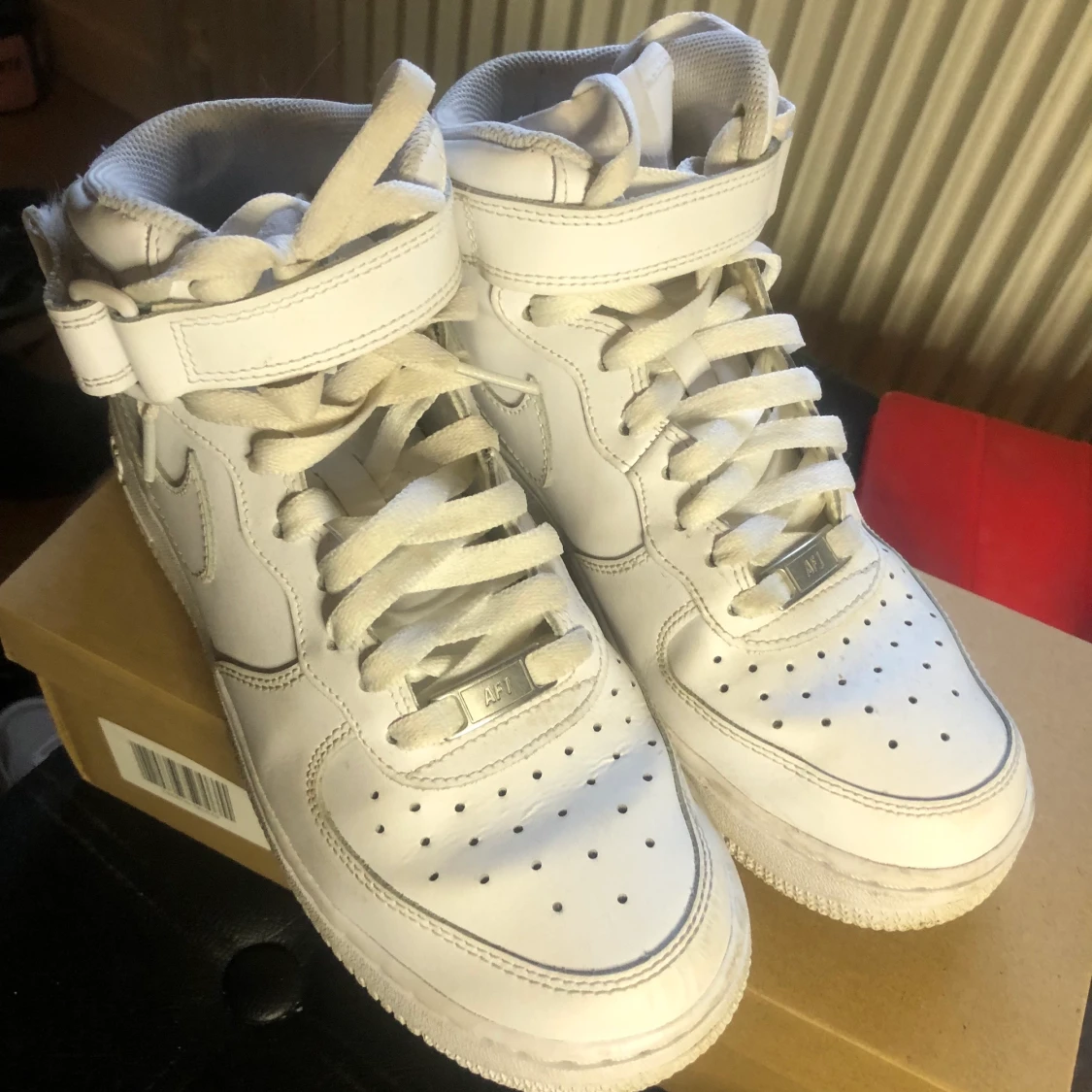 Höga airforce storlek 38 - 90