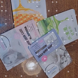 Mask - Jag har massa andra masker dessa gör din hy mjuk fräsch och tar bort finnar om man använder det 2 gånger så kmr ni se mycket skillnade jag har sjukt många masker och om man köper 10 st så kan man få det för 100 kr eller billigare ❤❤❤