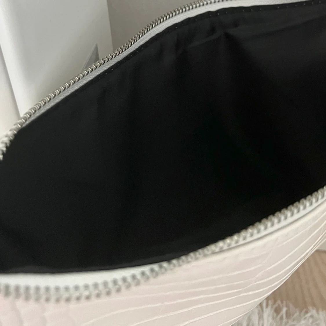 Handväska (vit) - 91