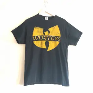 Band-tshirt - Wu-Tang t-shirt, i bra skick, använd ett fåtal gånger.