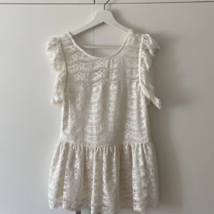 Vit tröja - Vit tröja från Gina tricot