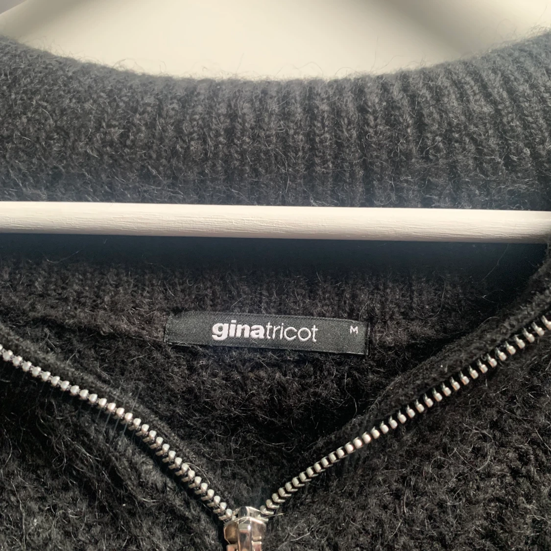 Stickad tröja med dragkedja  - 90