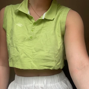 Kort pikétopp - Köpt secondhand. Väldigt fin och i bra skick! 