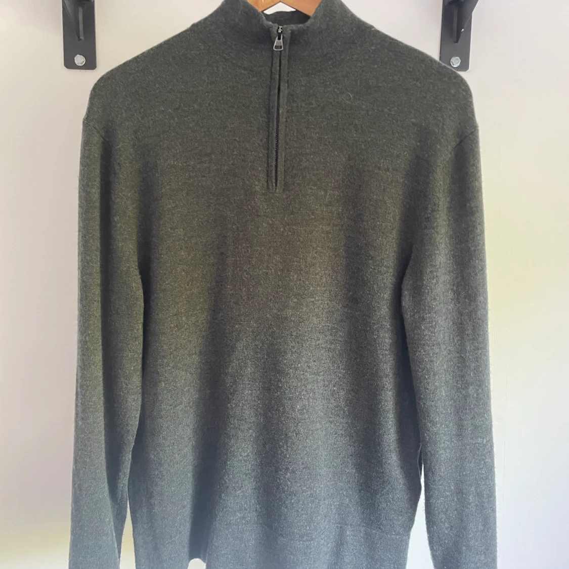 Grön half zip i merinoull  - 90