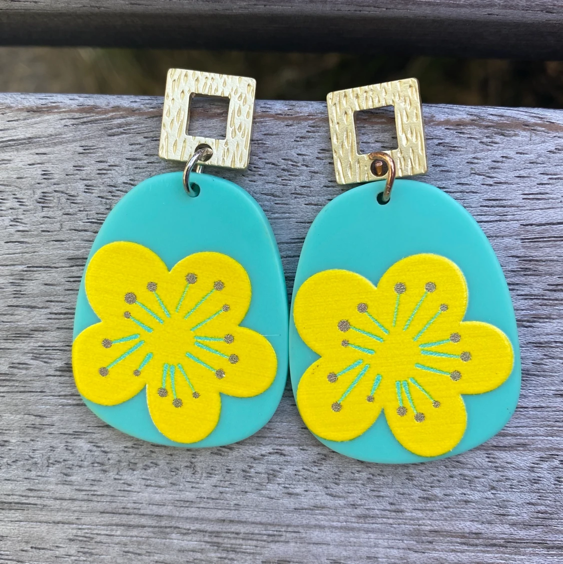 Blommiga örhängen 💛 - 90