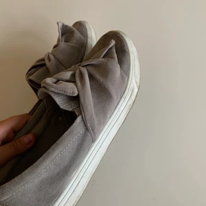 Skor - Jättefina tygskor som har använts en gång! Tvättar dom innan jag skickar😀