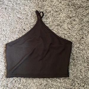 Ett linne - Ett linne man knyter i nacken