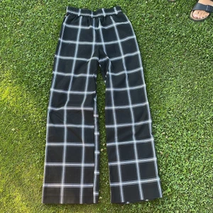 Kostymbyxor  - Rutiga kostymbyxor i storlek xxs.  Långa på mig som är 170. 