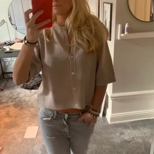 & other Stories kofta - Jättesöt kofta som passar till allt, endast använd 4 gånger