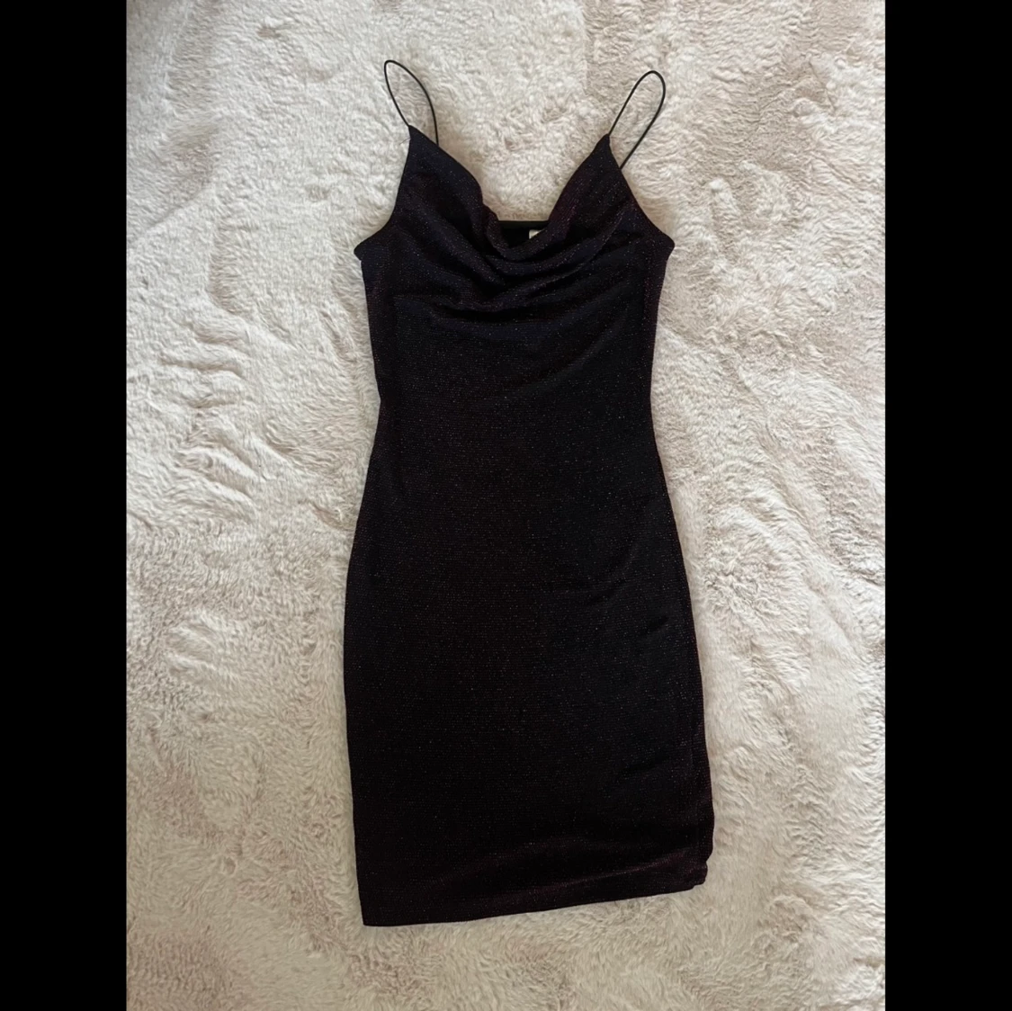 Glittrig klänning - 90