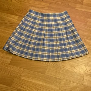 Blue skirt - Blå kjol