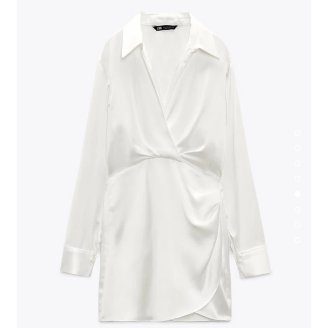 Vit satinklänning - 90