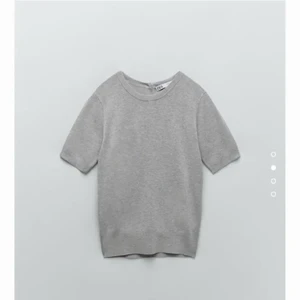 Zara grå stickad baströja  - Slutsåld tröja från zara! Har i vit också kolla mina andra annonser!!