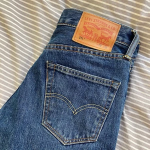Levi’s jeans  - Lågmidjade Levi’s jeans, modell 511💋