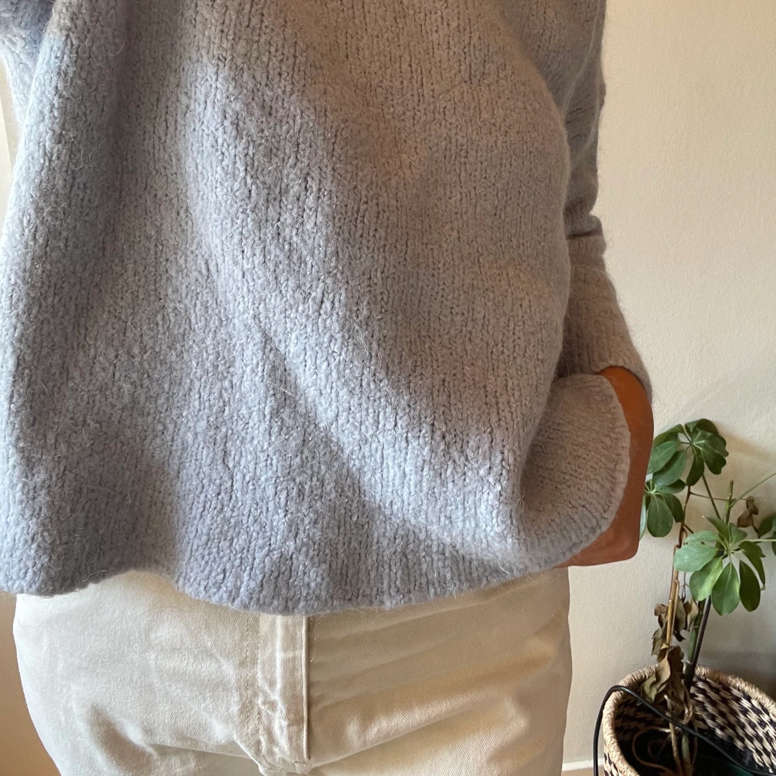 Ljusblå stickad tröja  - 90