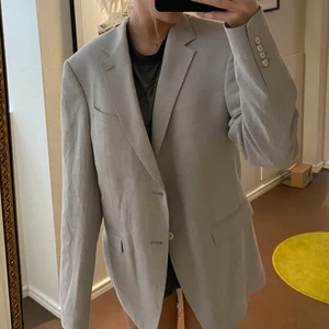 Kavaj från Zara man - Beige linnekavaj från Zara man. Storlek 54💞