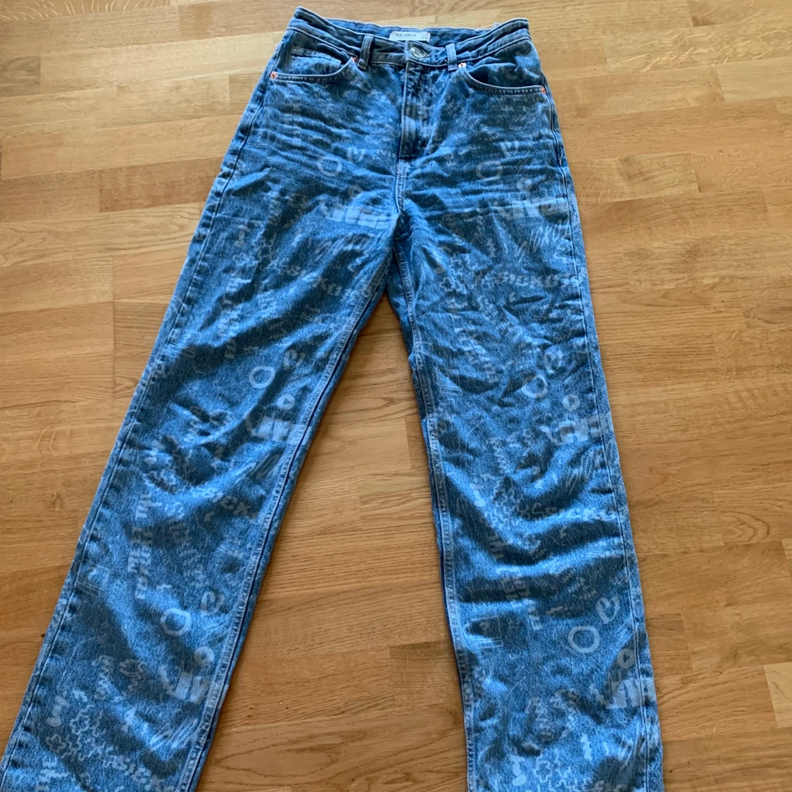 Jeans från pull and bear