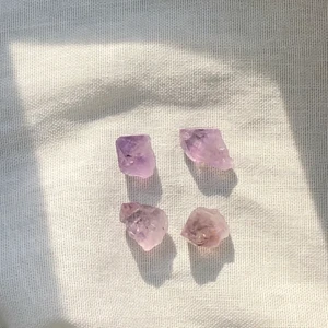 Rå ametist⚡️ - Äkta rå ametist! 15kr/st, frakt tillkommer på 14kr <3