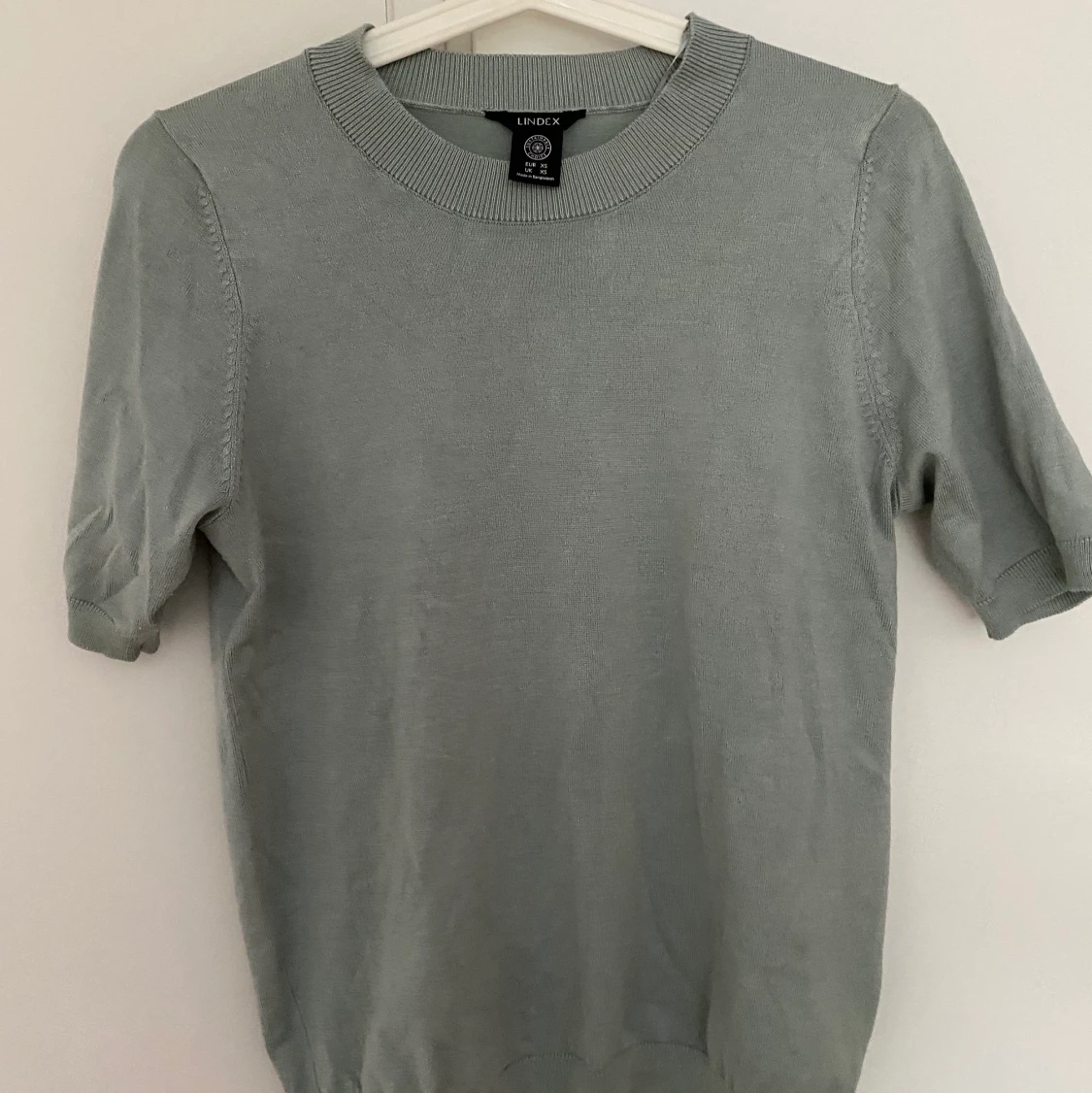 Stickad t-shirt - 90