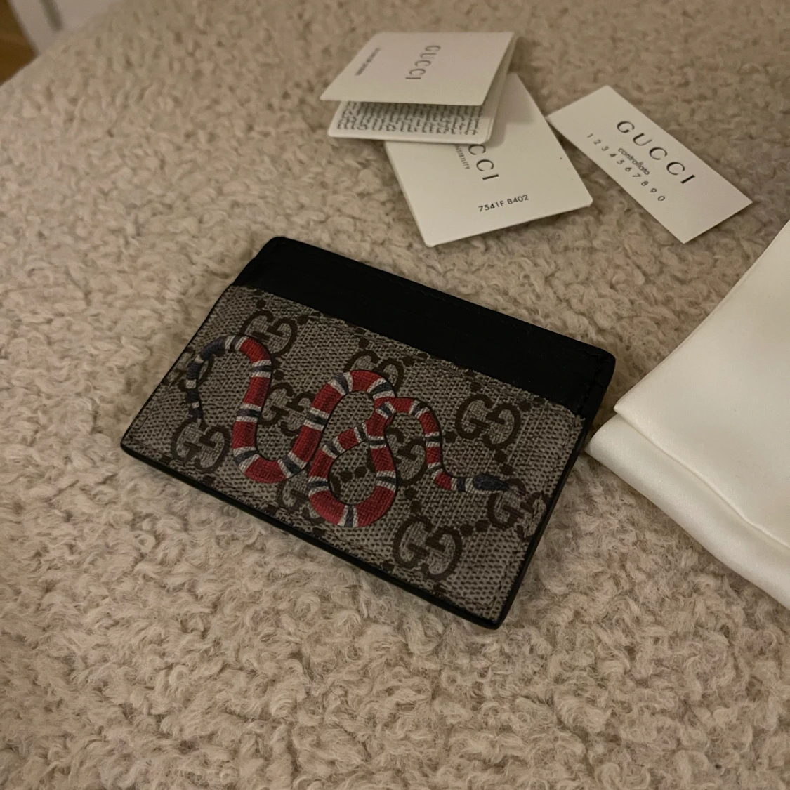 Gucci Kingsnake cardholder 