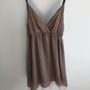 Topp  - Topp/klänning, passar till xs-s