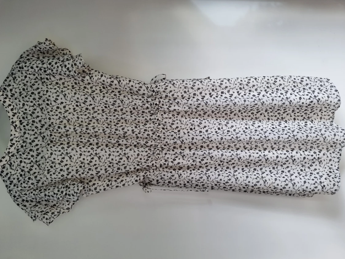 Söt sommarklänning H&M - 90