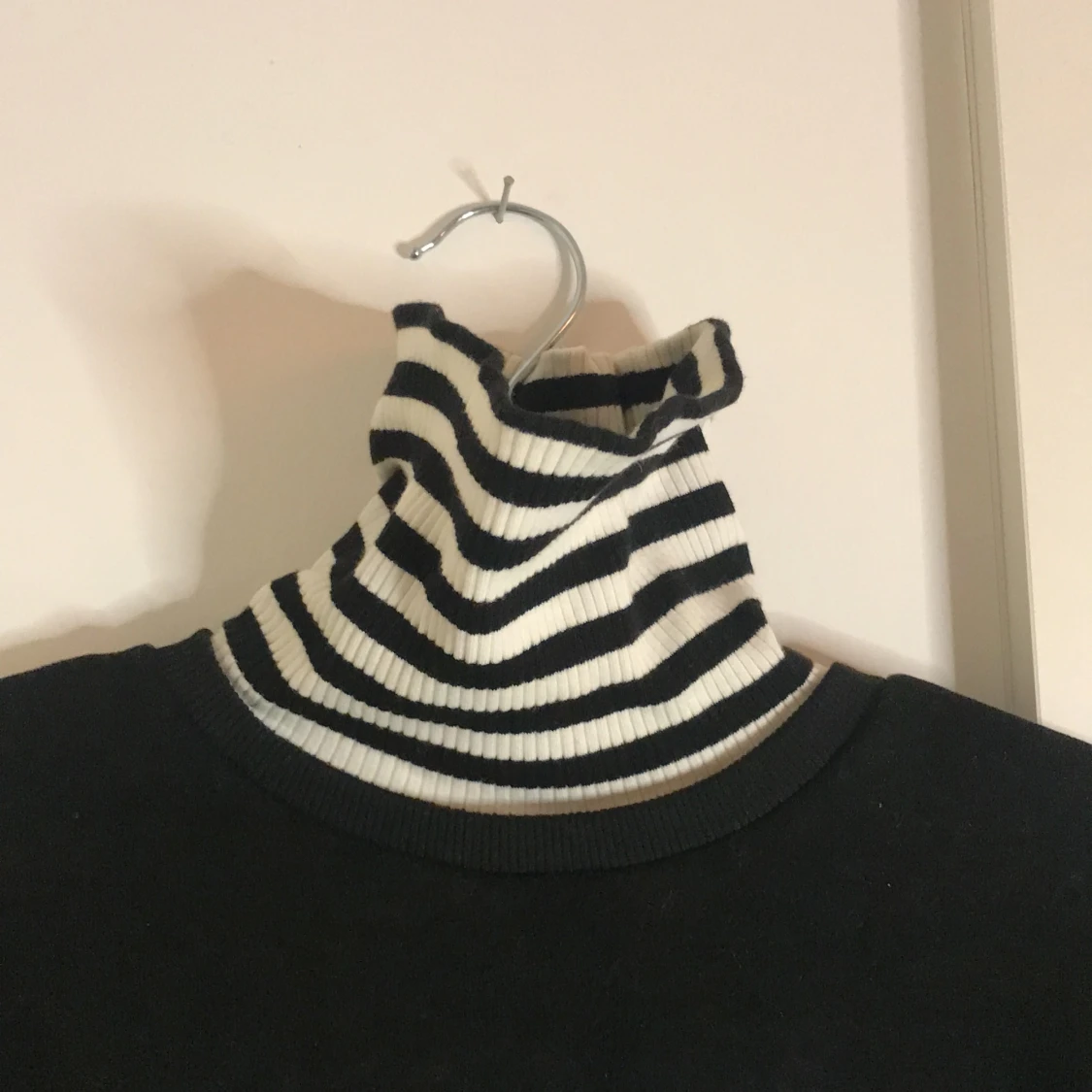 Randig svart vit tröja - 91