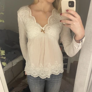 Odd Molly blus - Fin blus från odd Molly med blomtryck, använder inte så mycket så säljer. 