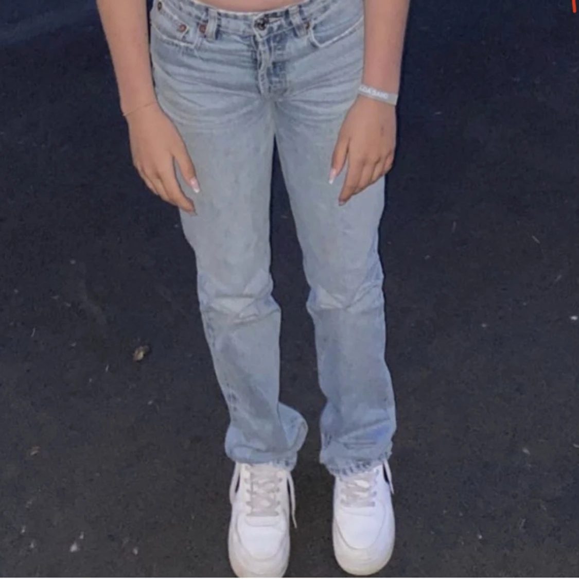 Zara mid Rise straight leg jeans  - 90