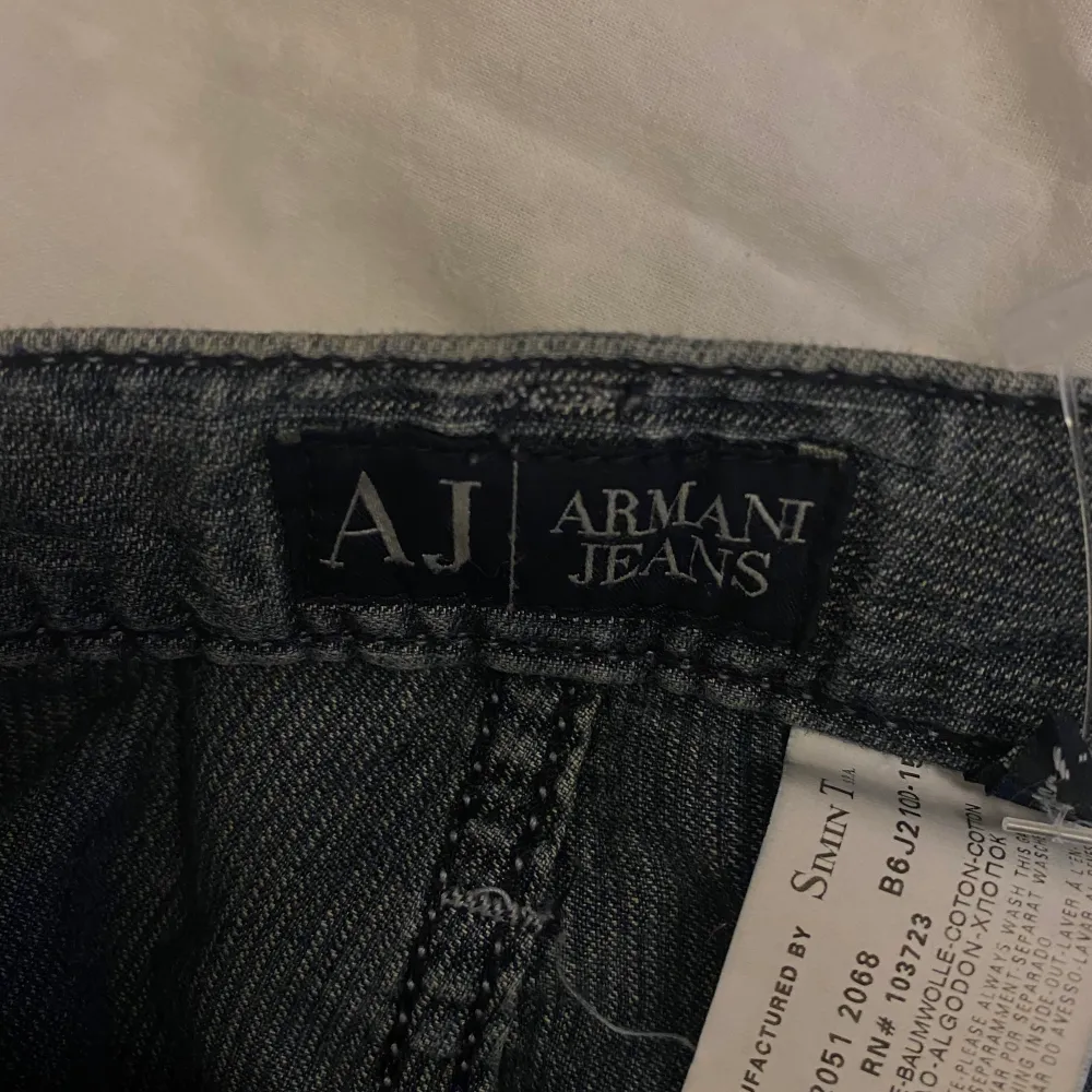Supersnygga och superskönt jeans från Armani!! Storlek 40, köpta second hand!😍😍. Jeans & Byxor.