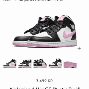 Jordan 1 arctic pink - Säljer mina spaaaarsamt använda jordans 1 mids, använts skorna fåtal gånger och säljer för att dom inte kommer till användning om man borstar rent sulan är dom helt som nya.  Skriv för fler bilder🙏