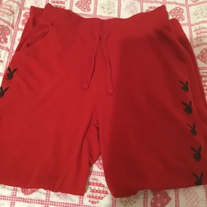 Mjukisbyxor  - Frakt: 63kr -stl M men passar S fast då lite oversized!