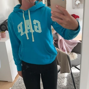 GAP hoodie. Storlek  XS - Blå GAP hoodie. Storlek xs