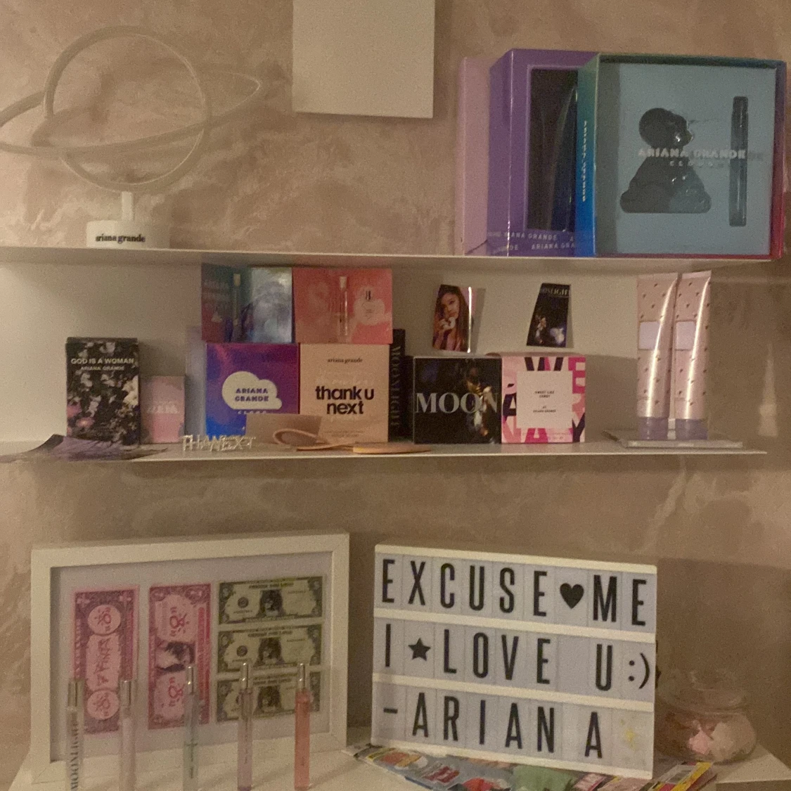 Ariana Grande merch!