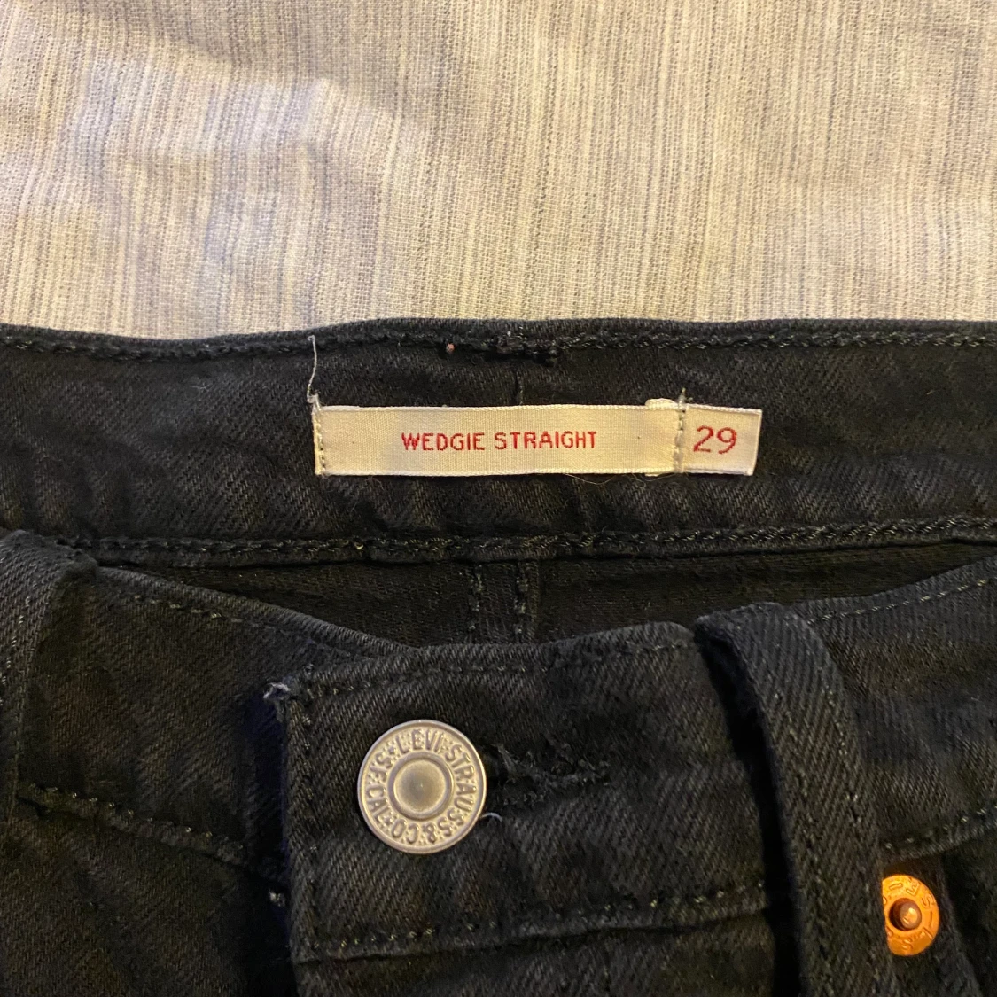 Levis 501 svarta - 91