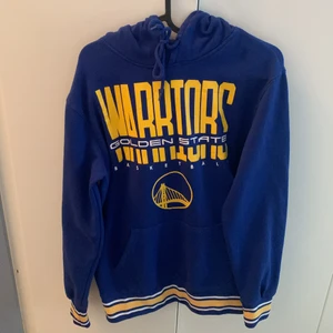 Vintage hoodie - En Vintage goldenstate hoodie som jag inte längre anväder. Inga flaws.