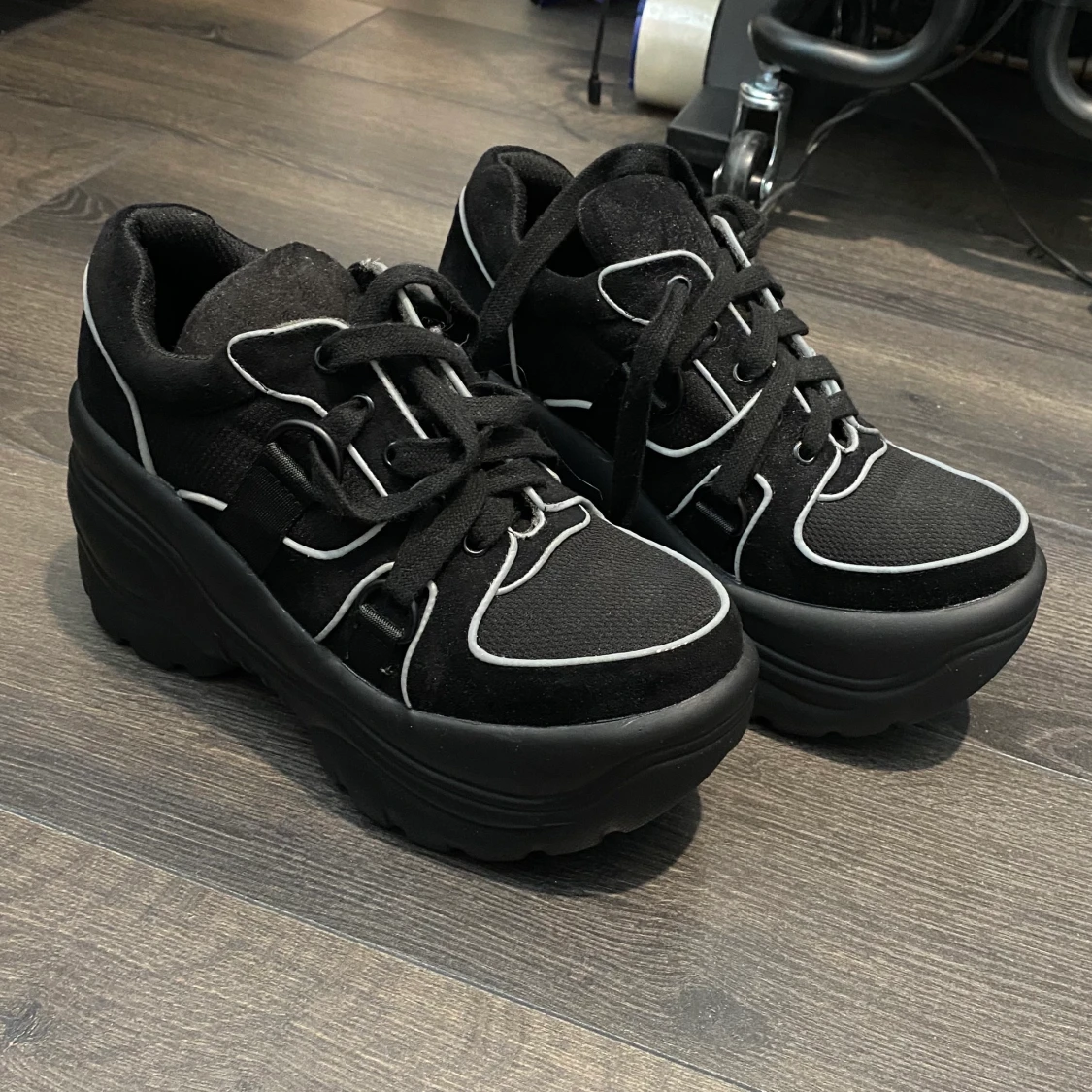 Poster grl platå sneakers - 90