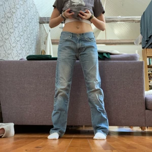 Levis jeans - SÅLD