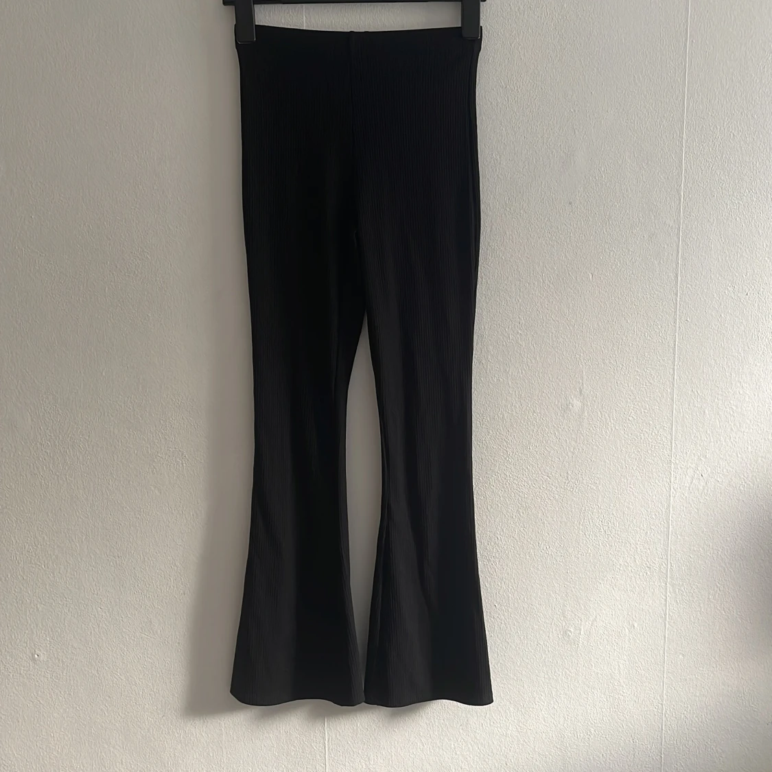 Topshop petite utsvängda byxor i ribbad - 90