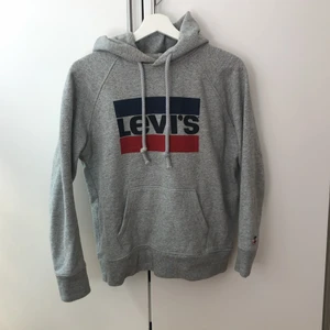 Levi’s hoodie - Storlek S
