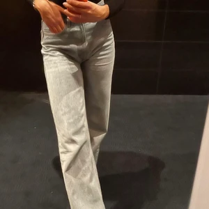 Jeans  - Helt nya jeans från märket whysorry. Sitter jättefint. Aldrig använda, ord pris 500kr