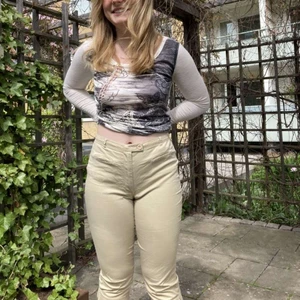 Hm - Fin Bech färg. Aldrig användts. Korta i benen. Sköna. Frakt ingår inte i priset. 