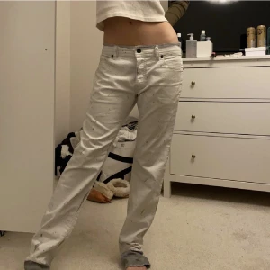Jeans - Så snygga jeans som tyvärr är förstora för mig💞