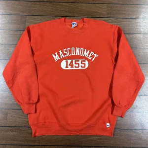 Russel Mascoment Sweatshirt  - Snygg vintage sweatshirt i storlek XL! Bara att skriva om du undrar över något🙏